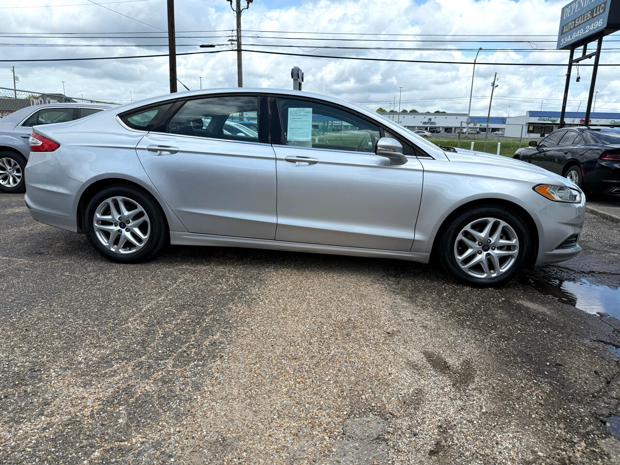 Image 3 of 2015 Ford Fusion SE