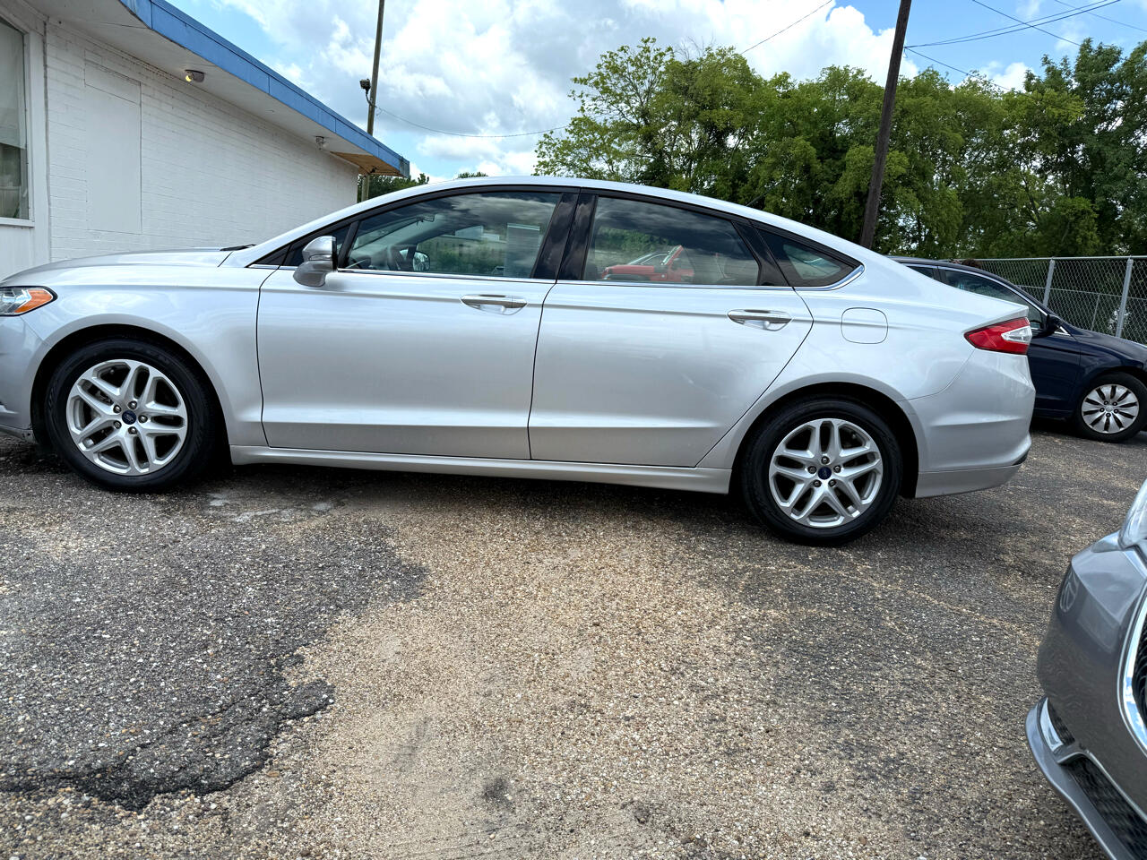 Image 6 of 2015 Ford Fusion SE