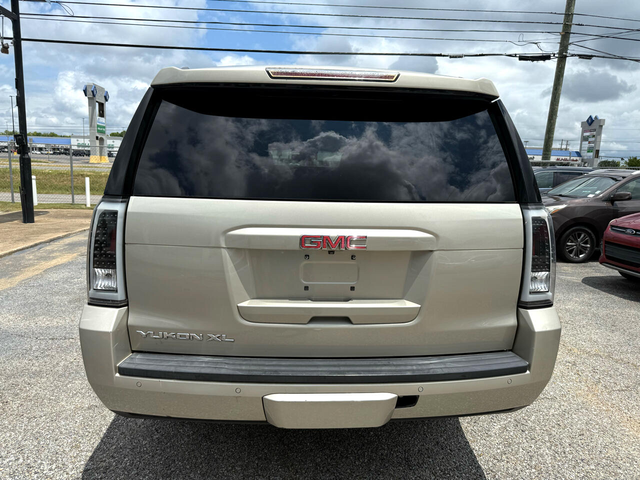 GMC Yukon XL SLT 4WD 2017 GMC Yukon XL SLT 4WD 2017