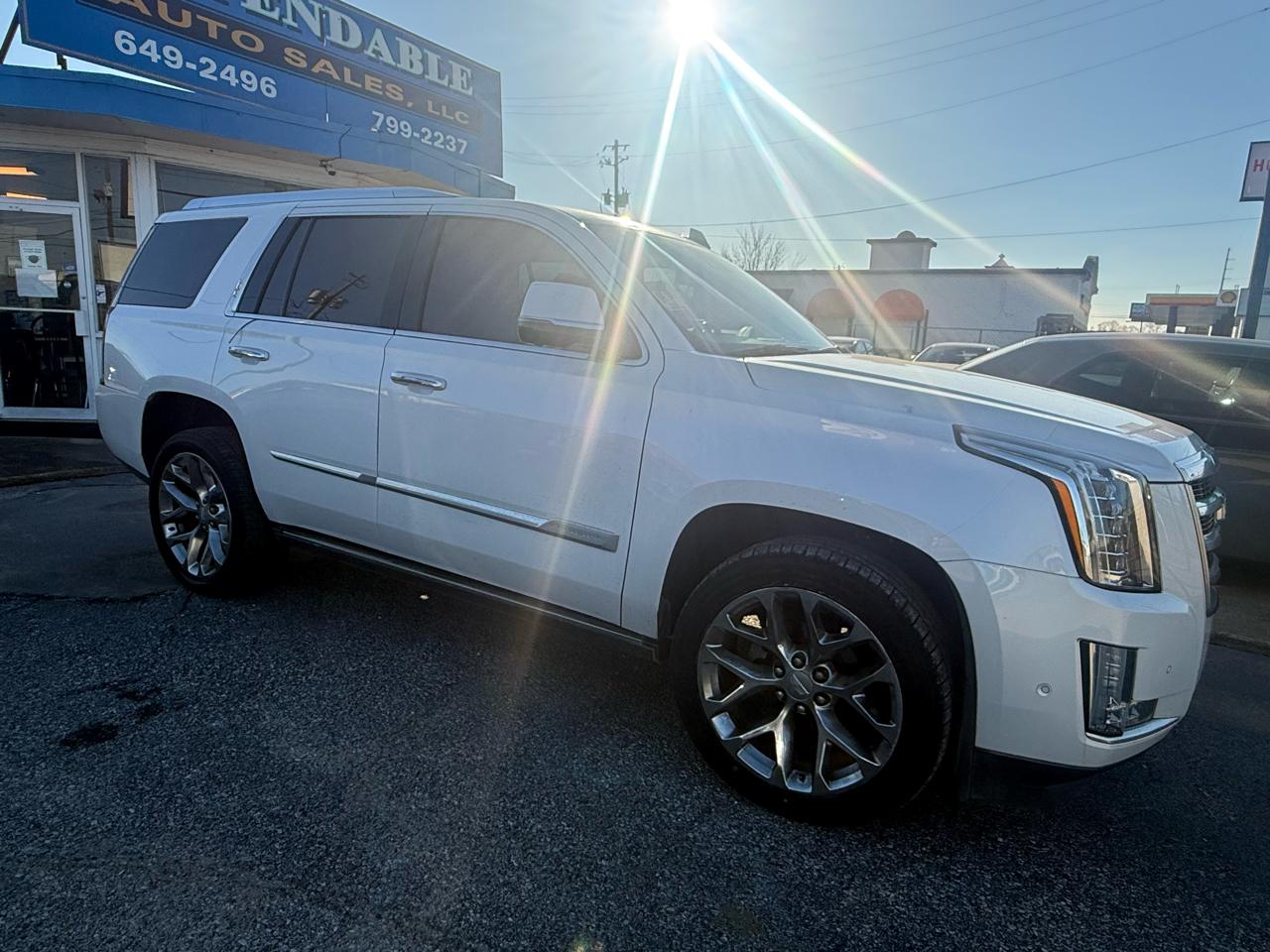 Cadillac Escalade Premium 2WD 2017