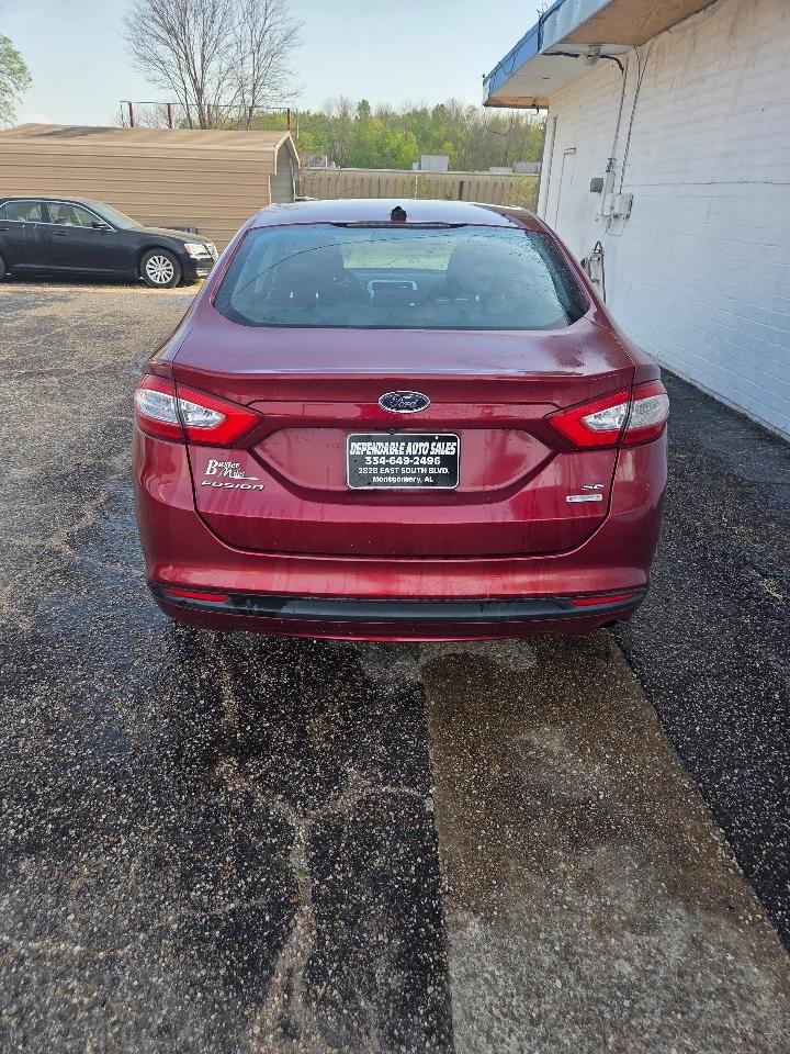Ford Fusion SE 2013