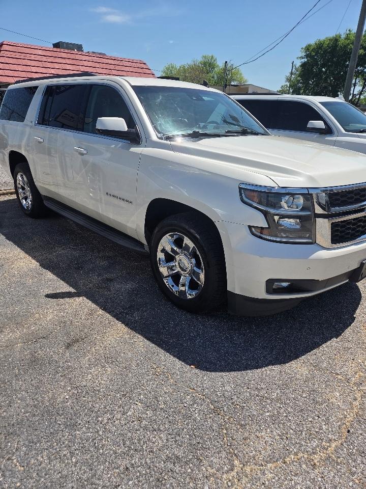 Chevrolet Suburban LT 1500 2WD 2015