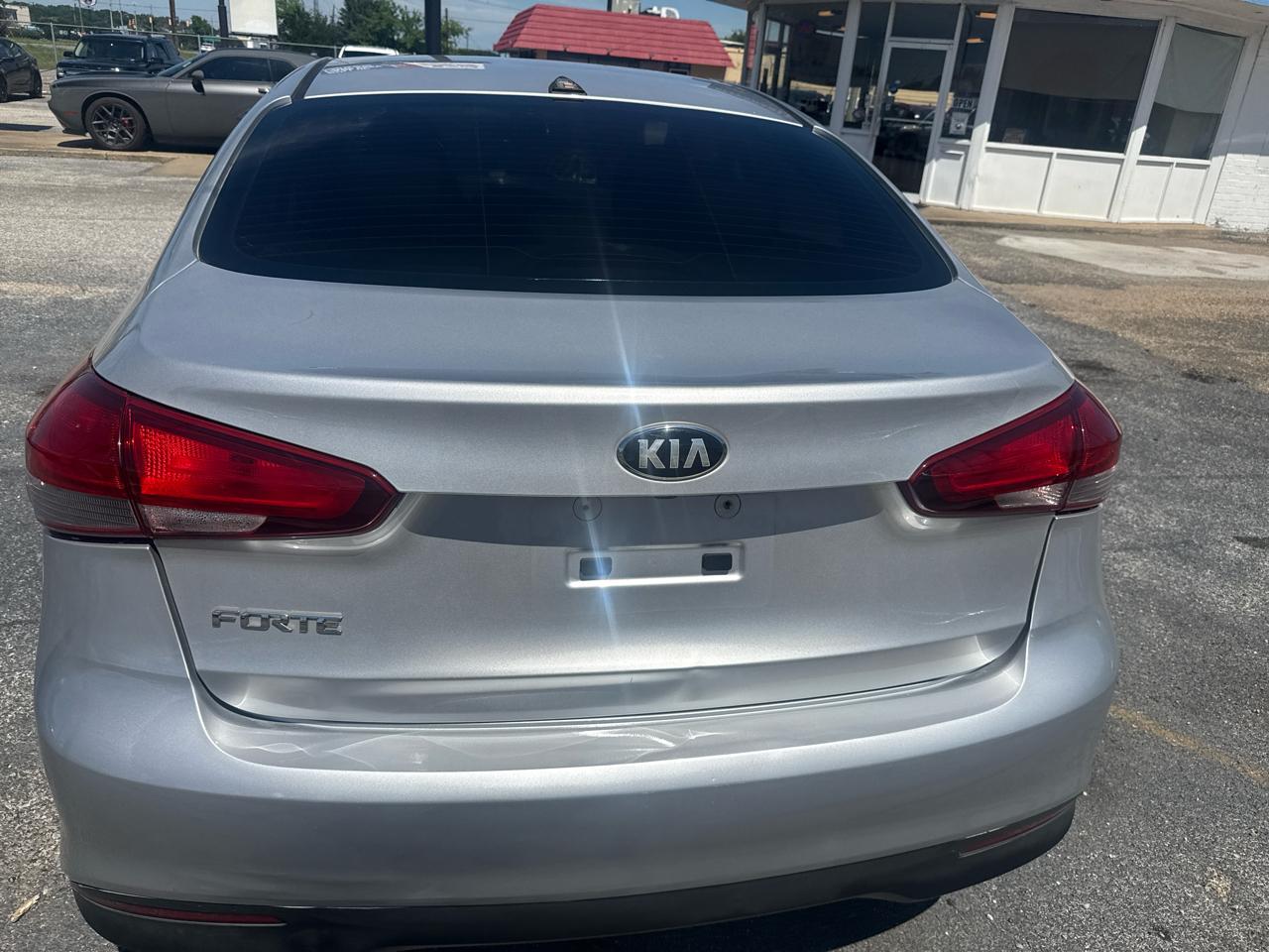 Kia Forte LX 6A 2017