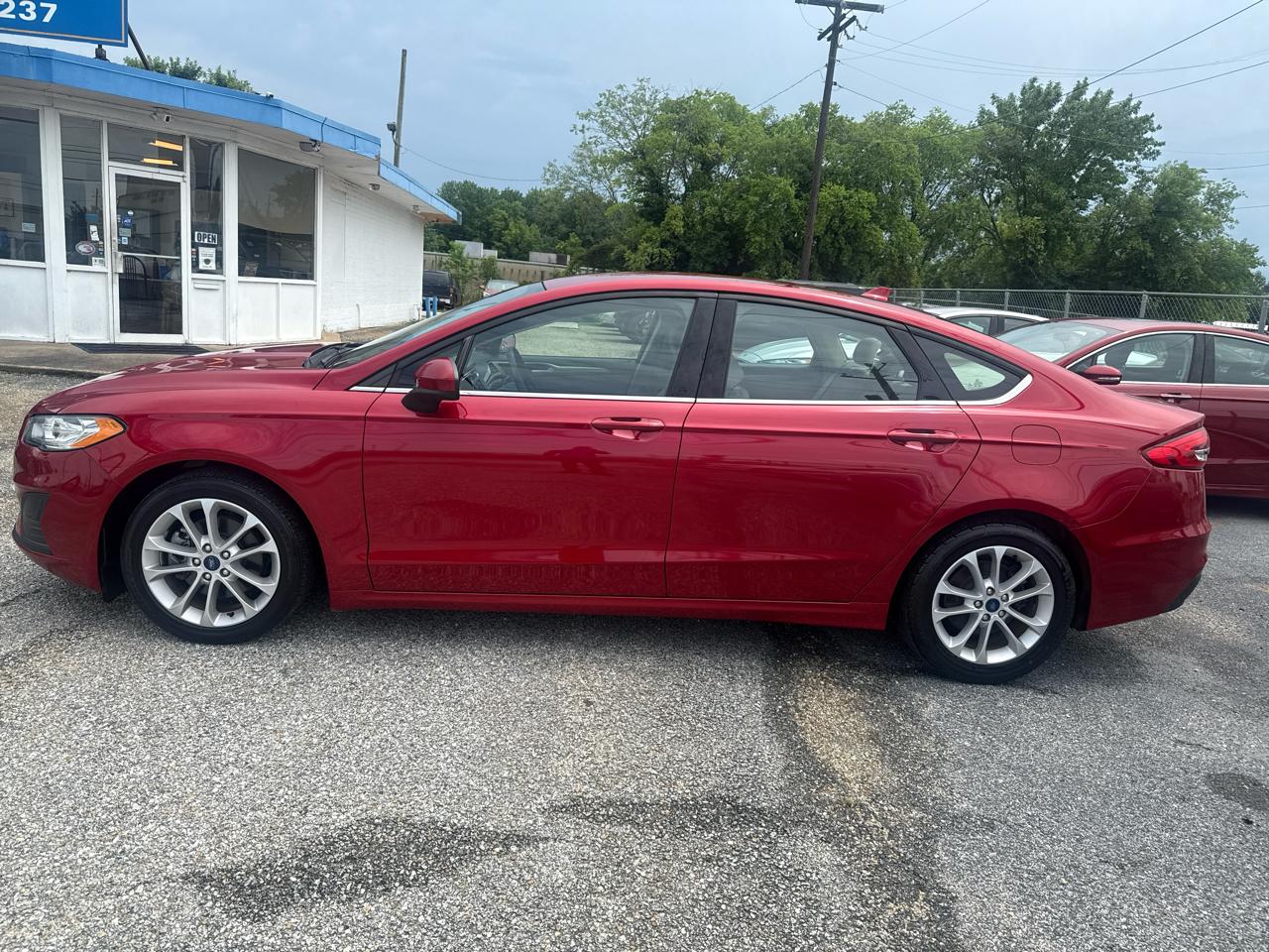 Ford Fusion SE 2020