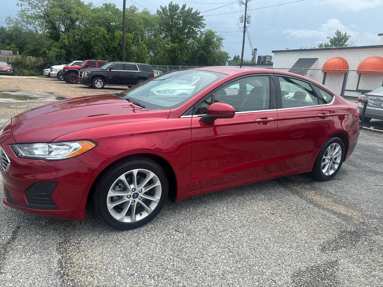 Ford Fusion SE 2020