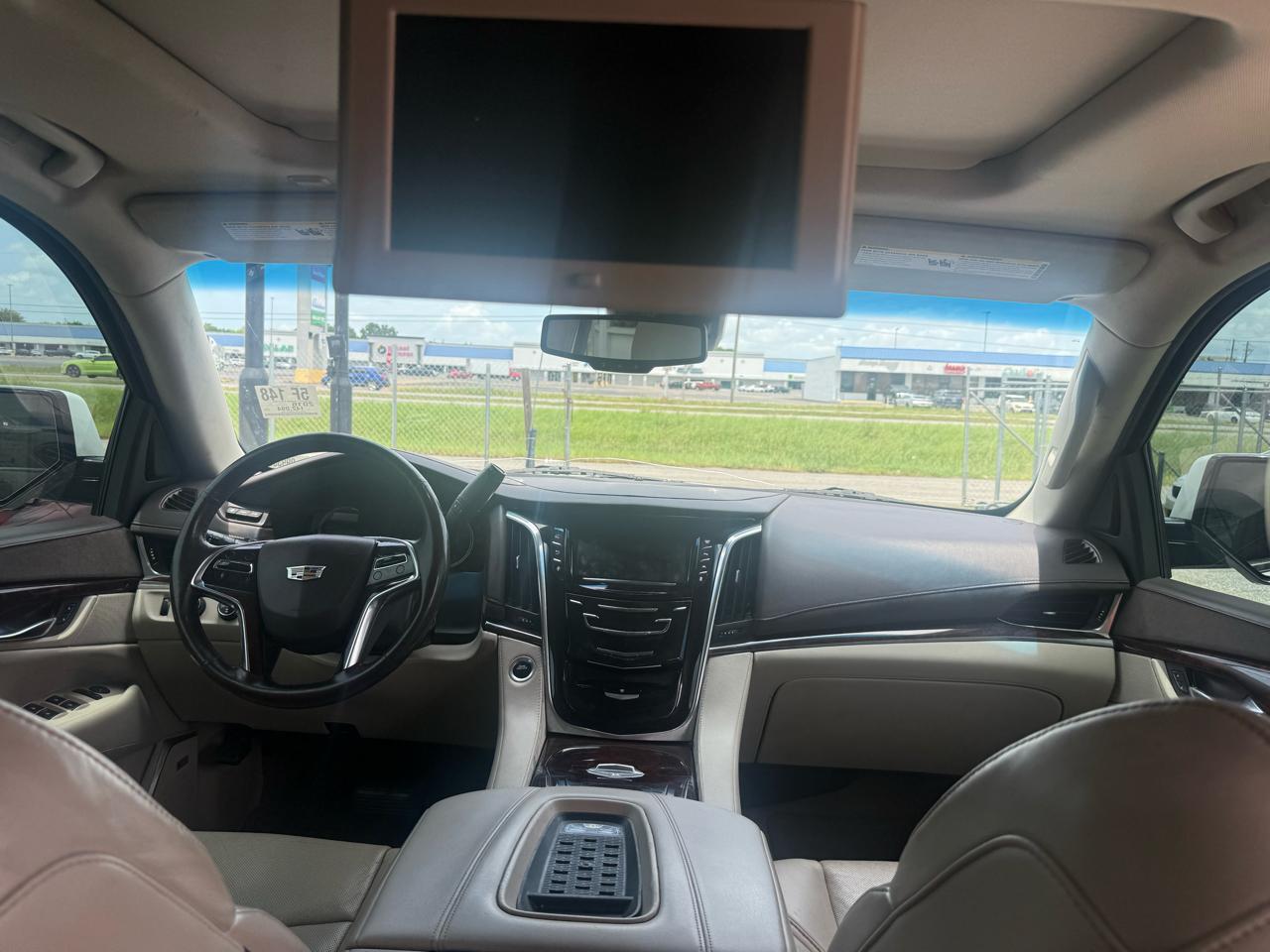 Cadillac Escalade Luxury 4WD 2016