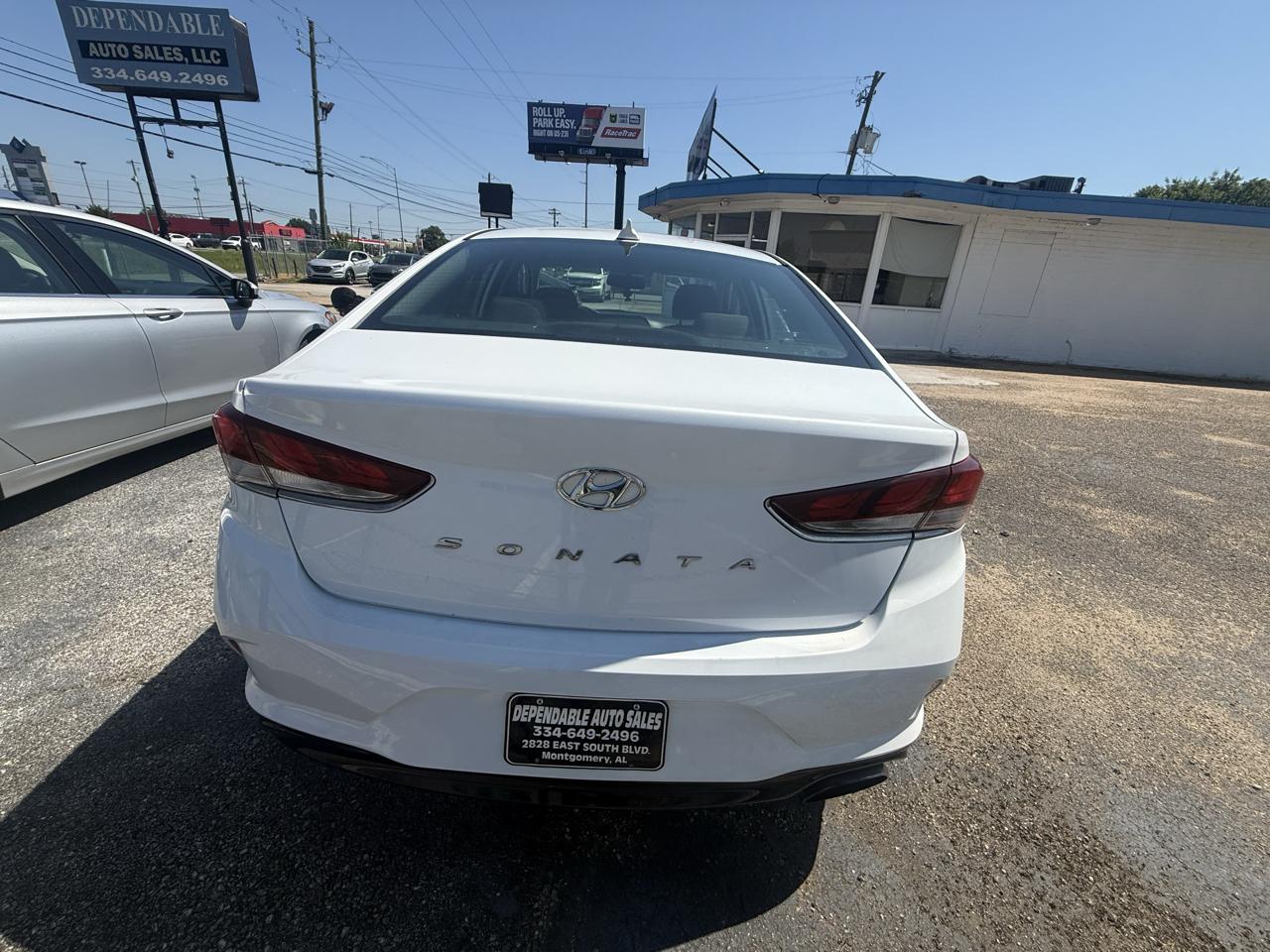 Hyundai Sonata photo 6