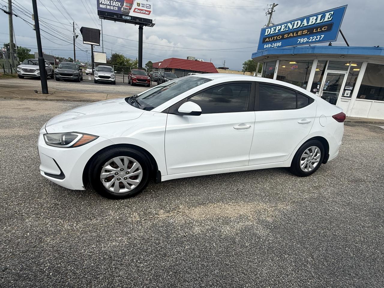 Hyundai Elantra SE 6AT 2018
