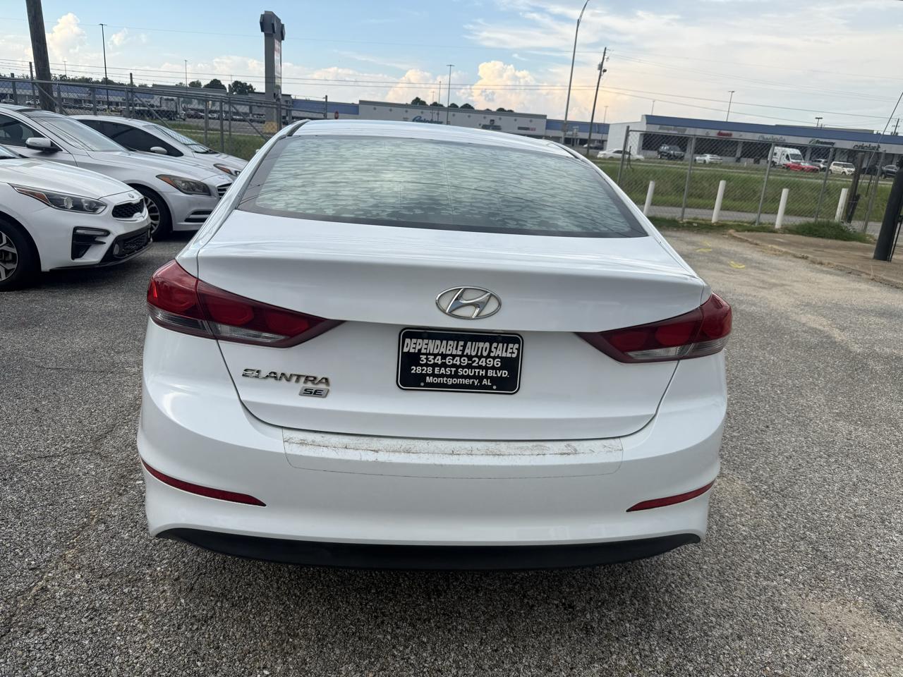 Hyundai Elantra SE 6AT 2018