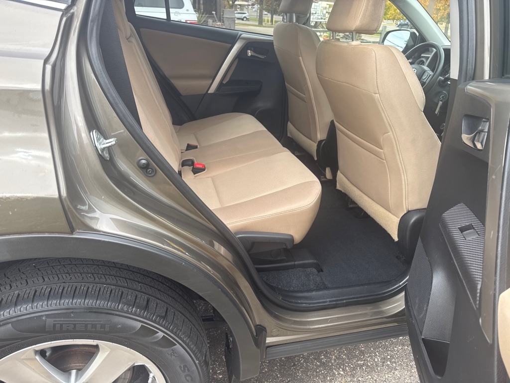 Toyota RAV4  2015 Toyota RAV4  2015