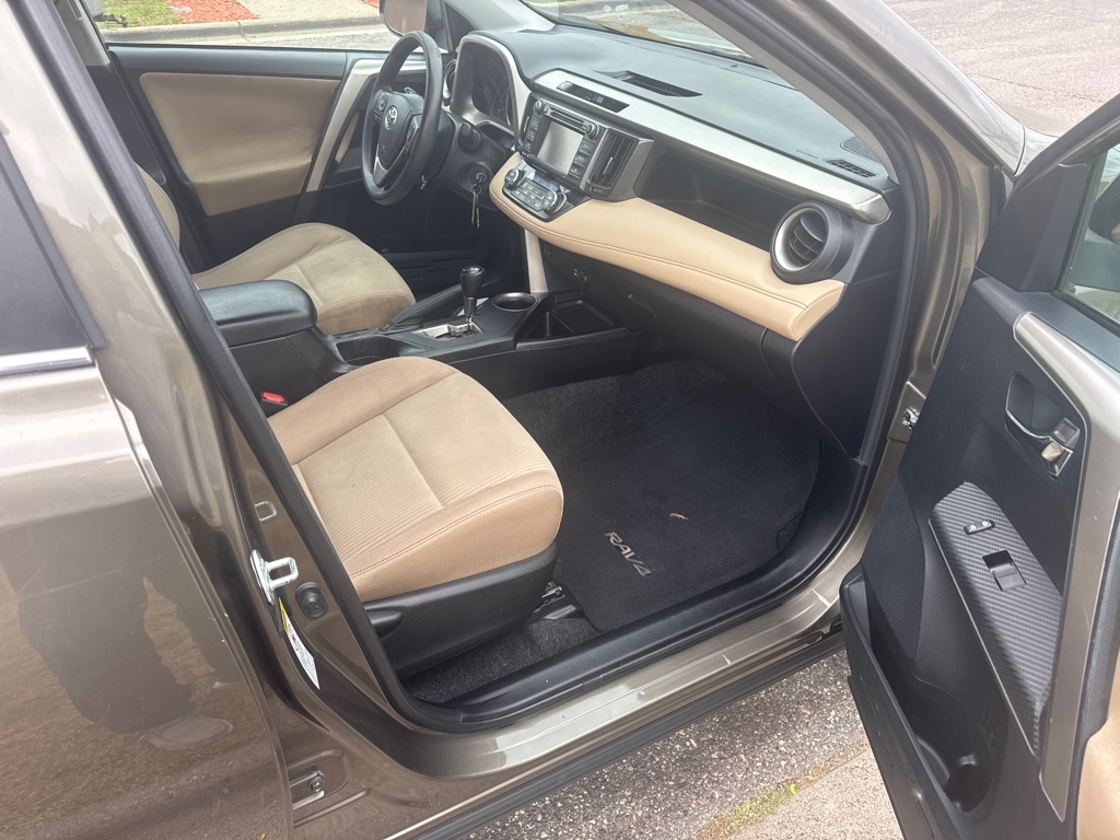 Toyota RAV4  2015 Toyota RAV4  2015