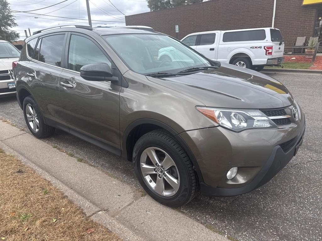 Toyota RAV4  2015