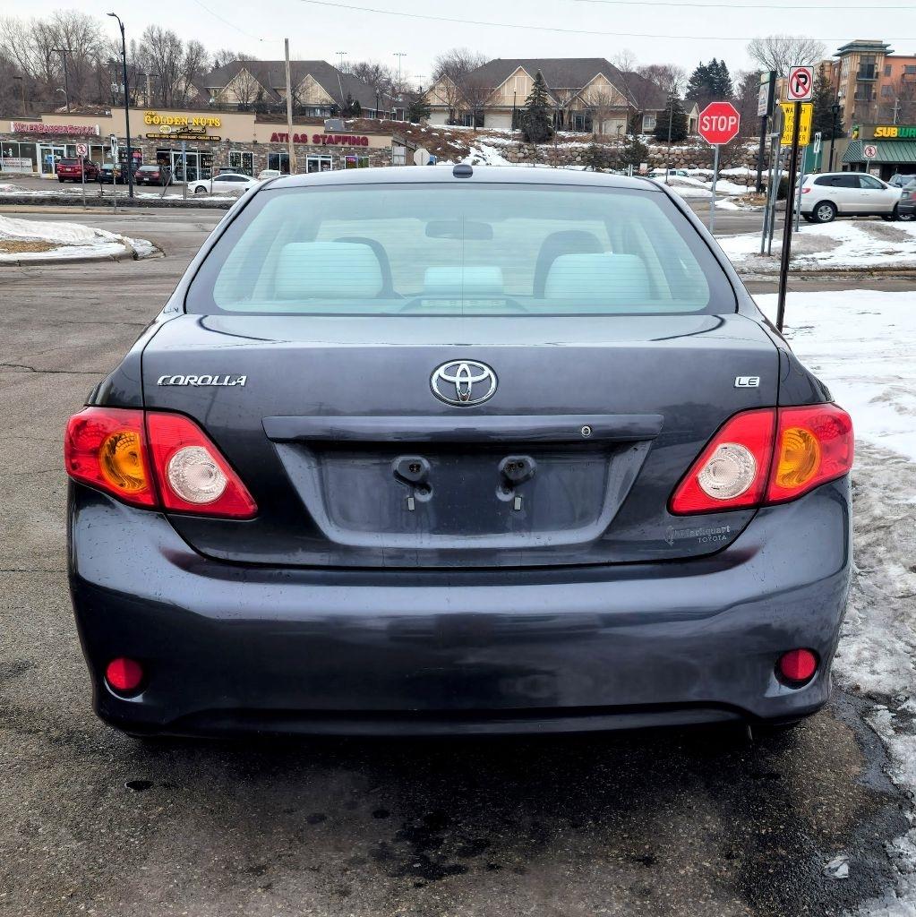 Toyota Corolla  2010