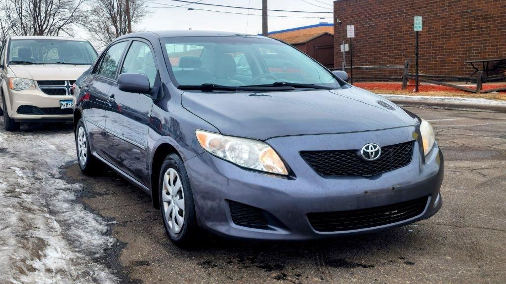 Toyota Corolla  2010