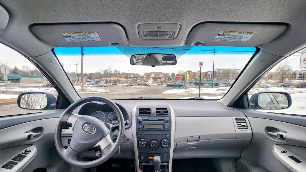 Toyota Corolla  2010