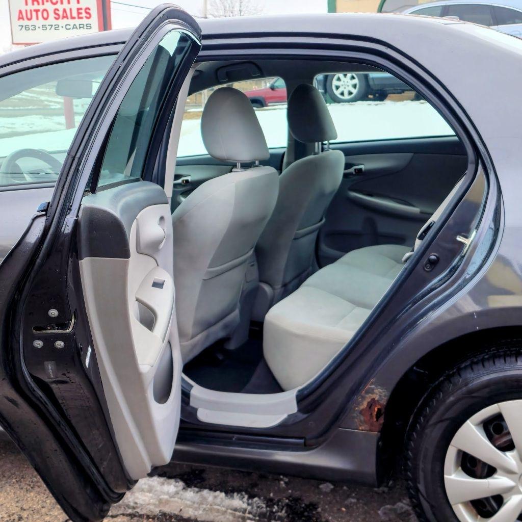 Toyota Corolla  2010