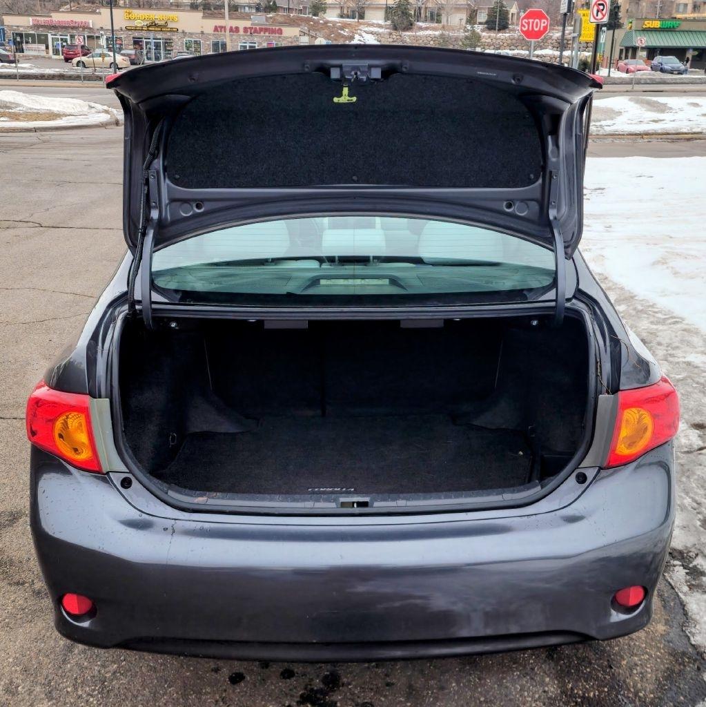 Toyota Corolla  2010