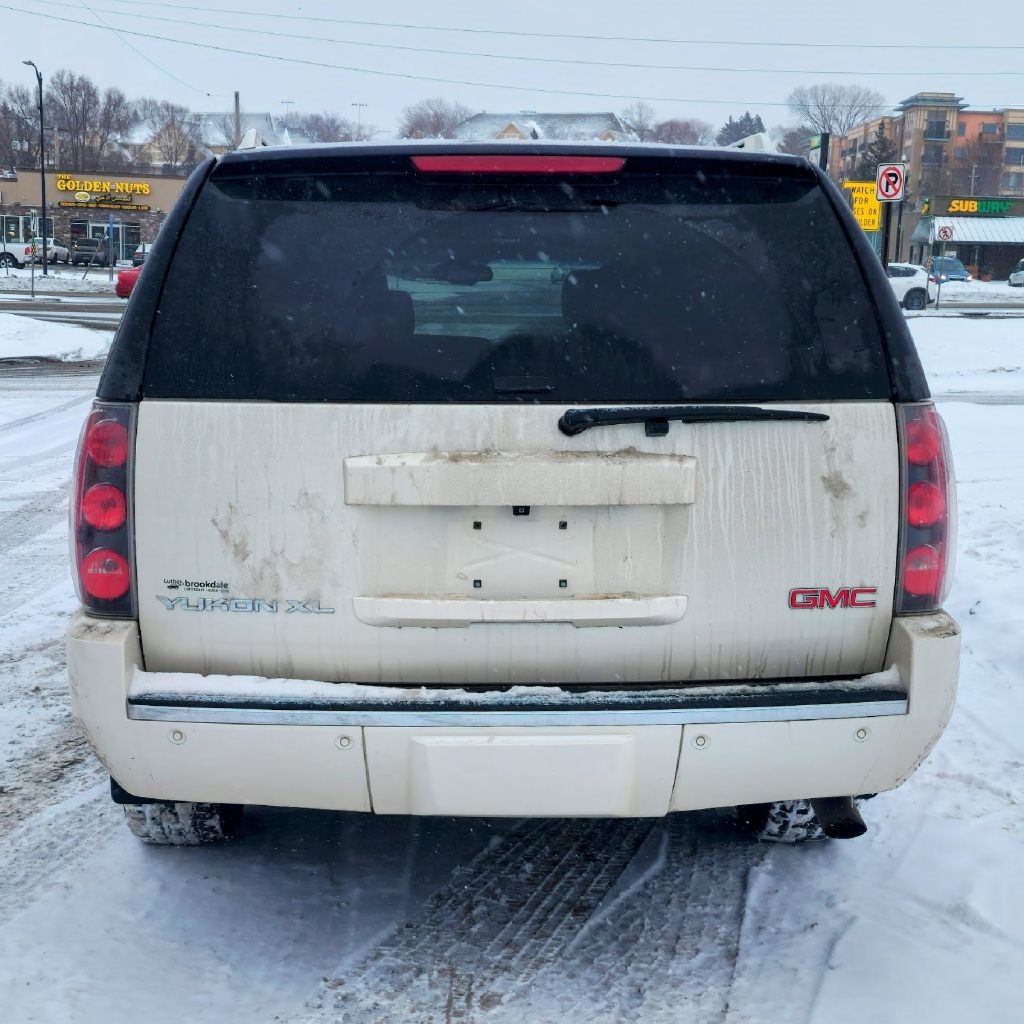 GMC Yukon Denali  2014