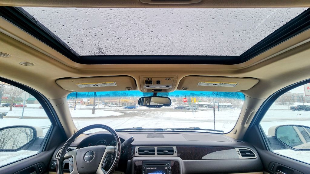 GMC Yukon Denali  2014