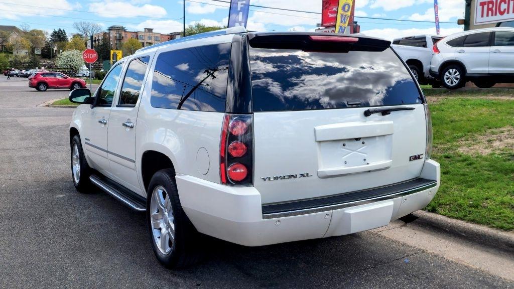GMC Yukon Denali  2014