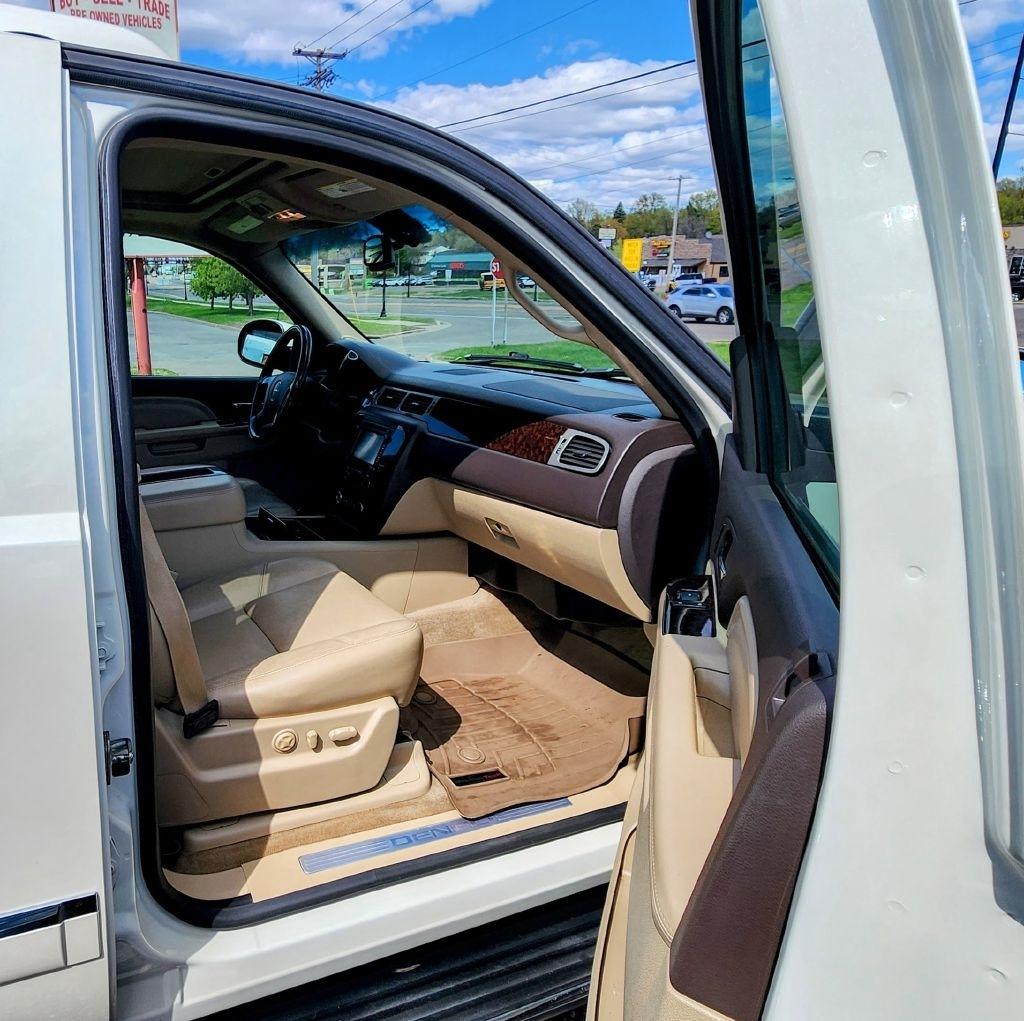 GMC Yukon Denali  2014