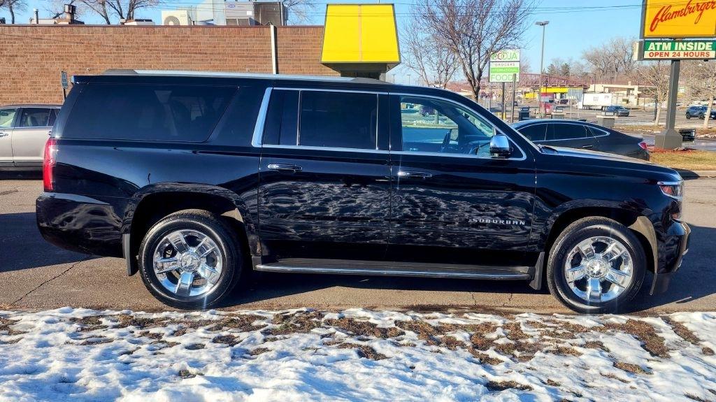 Chevrolet Suburban  2017
