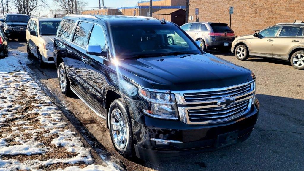Chevrolet Suburban  2017