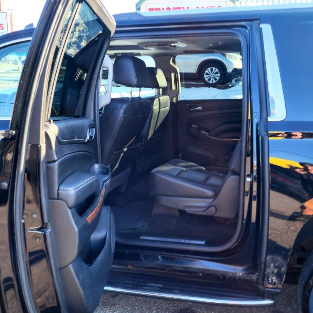 Chevrolet Suburban  2017