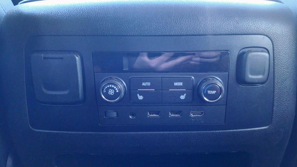 Chevrolet Suburban  2017