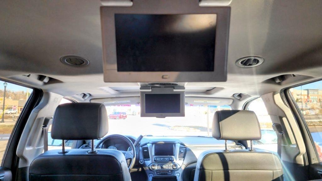 Chevrolet Suburban  2017