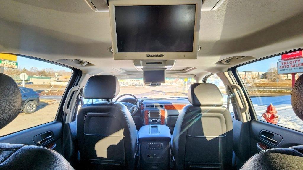 Chevrolet Suburban  2009