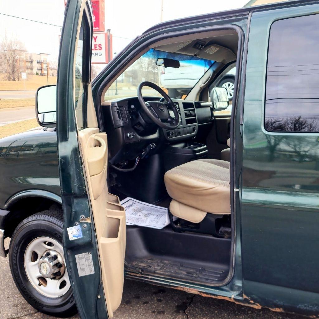 Chevrolet Express  2008