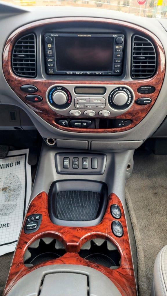 Toyota Sequoia  2007