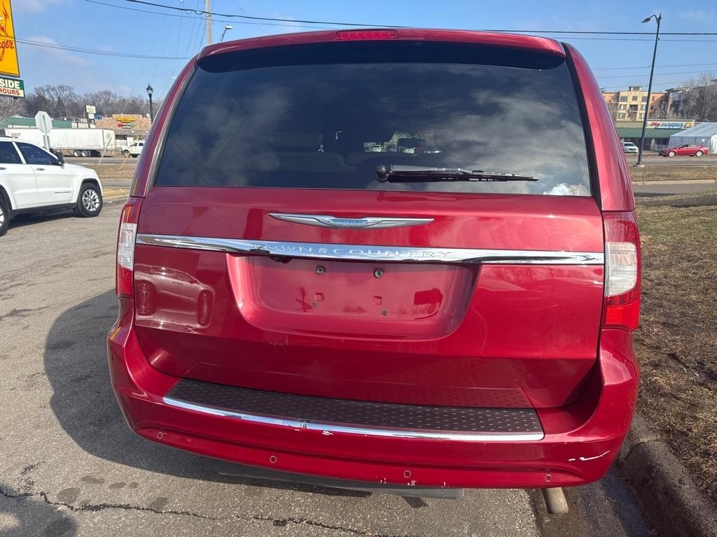 Chrysler Town & Country  2012