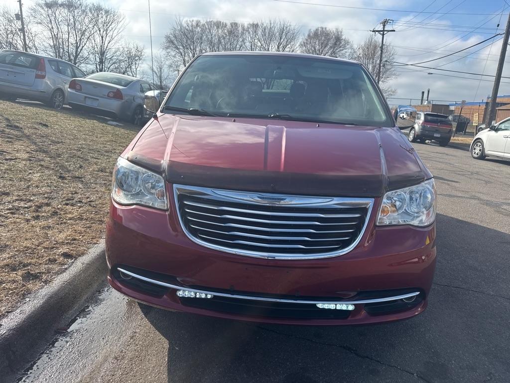 Chrysler Town & Country  2012