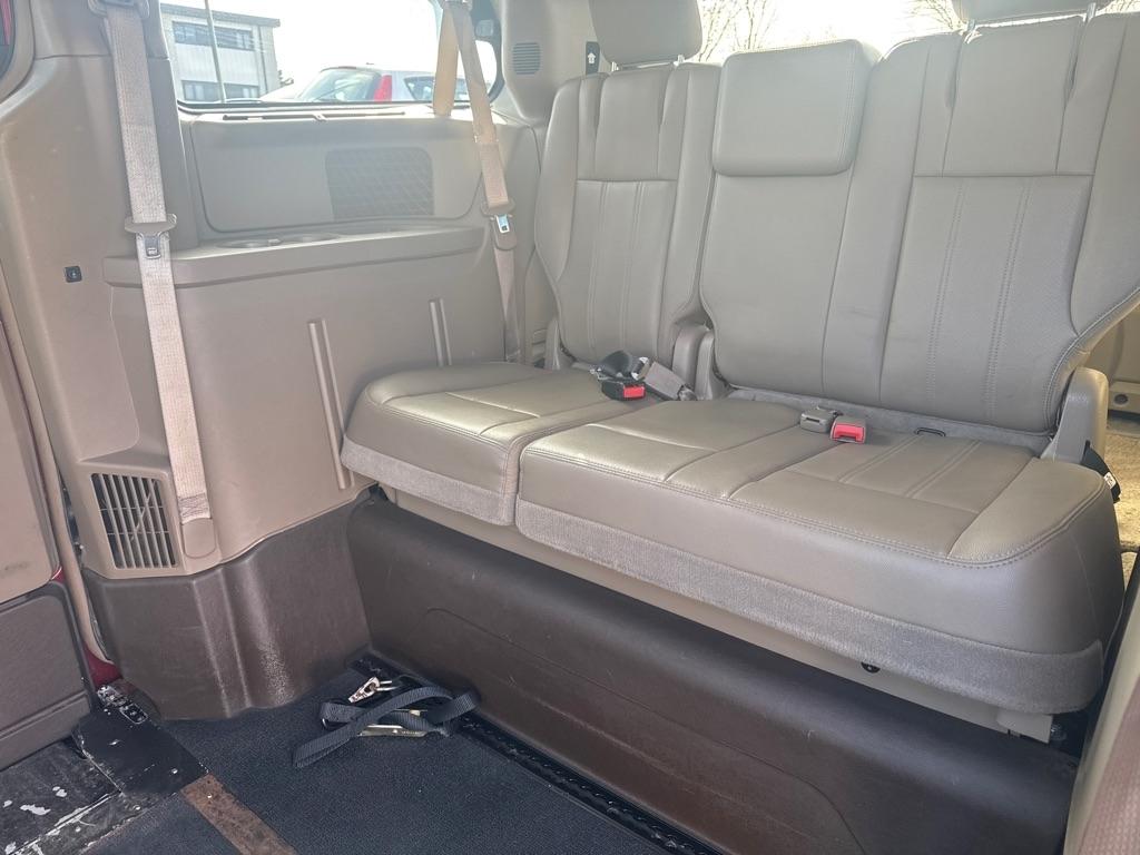 Chrysler Town & Country  2012