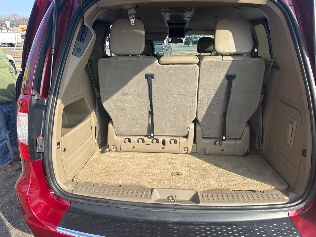 Chrysler Town & Country  2012