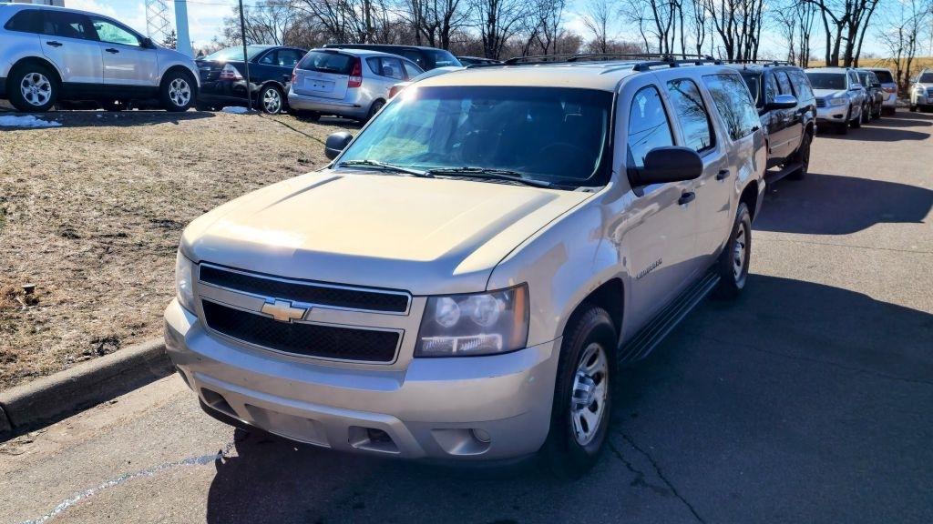 Chevrolet Suburban  2011