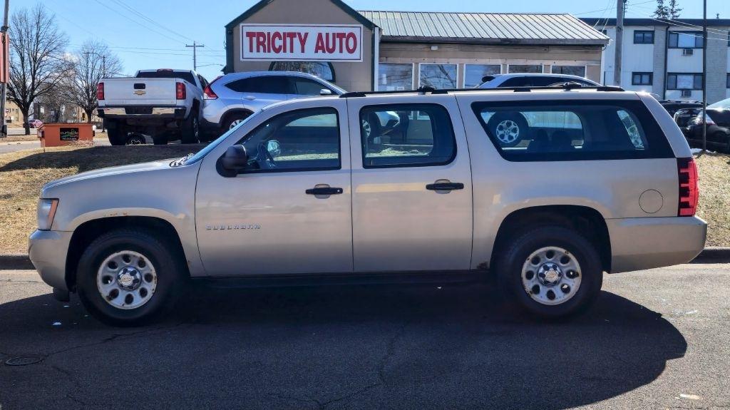 Chevrolet Suburban  2011