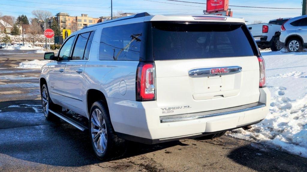 GMC Yukon XL  2017