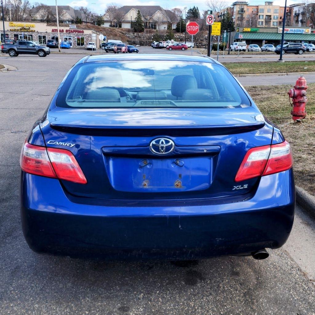 Toyota Camry  2009