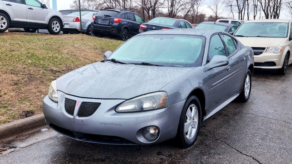 Pontiac Grand Prix  2008