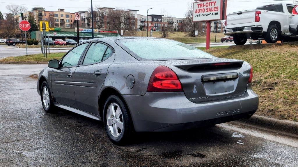 Pontiac Grand Prix  2008