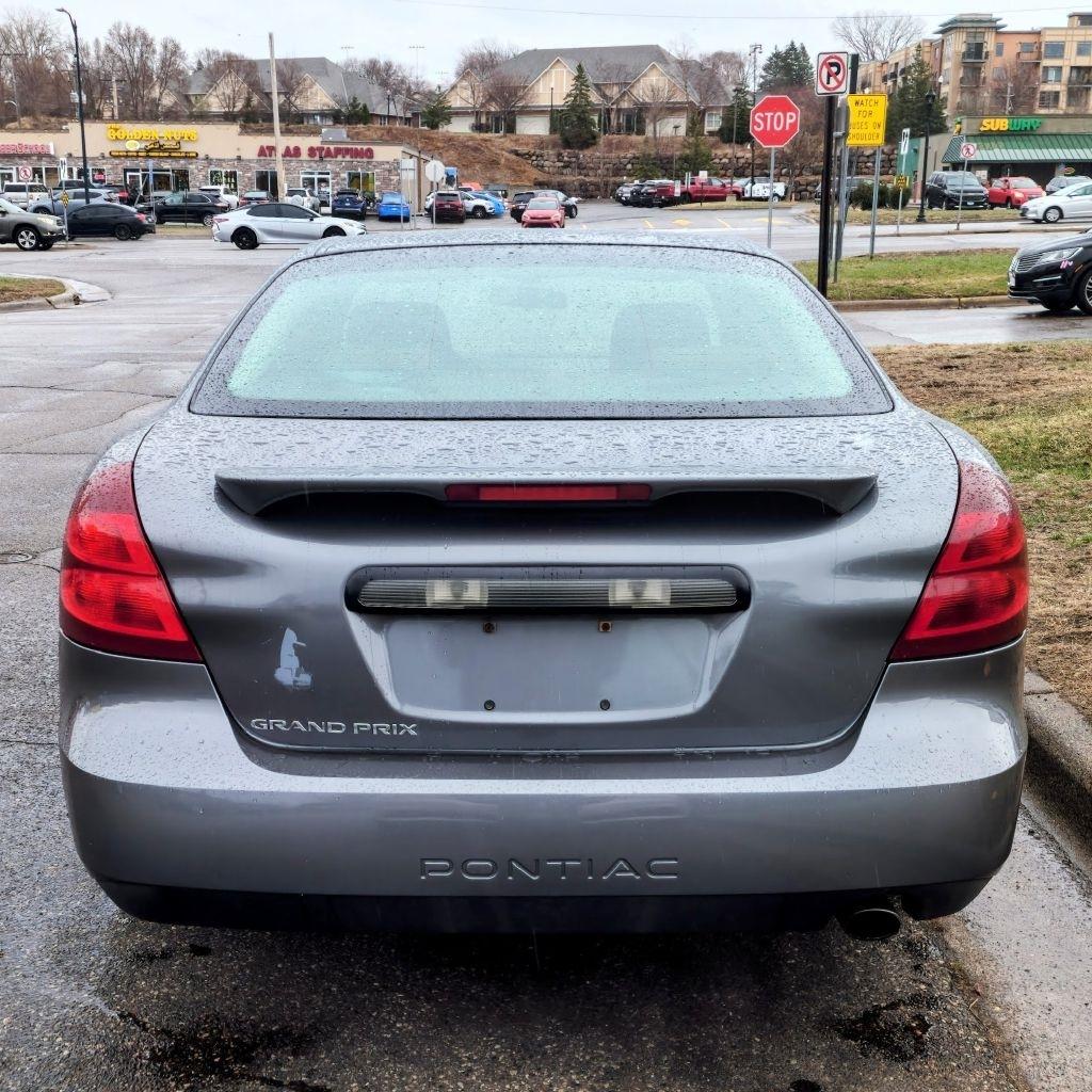 Pontiac Grand Prix  2008