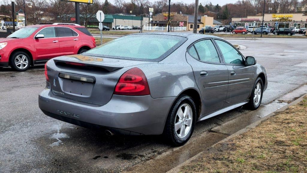 Pontiac Grand Prix  2008