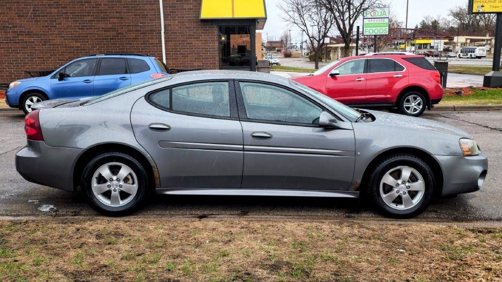 Pontiac Grand Prix  2008
