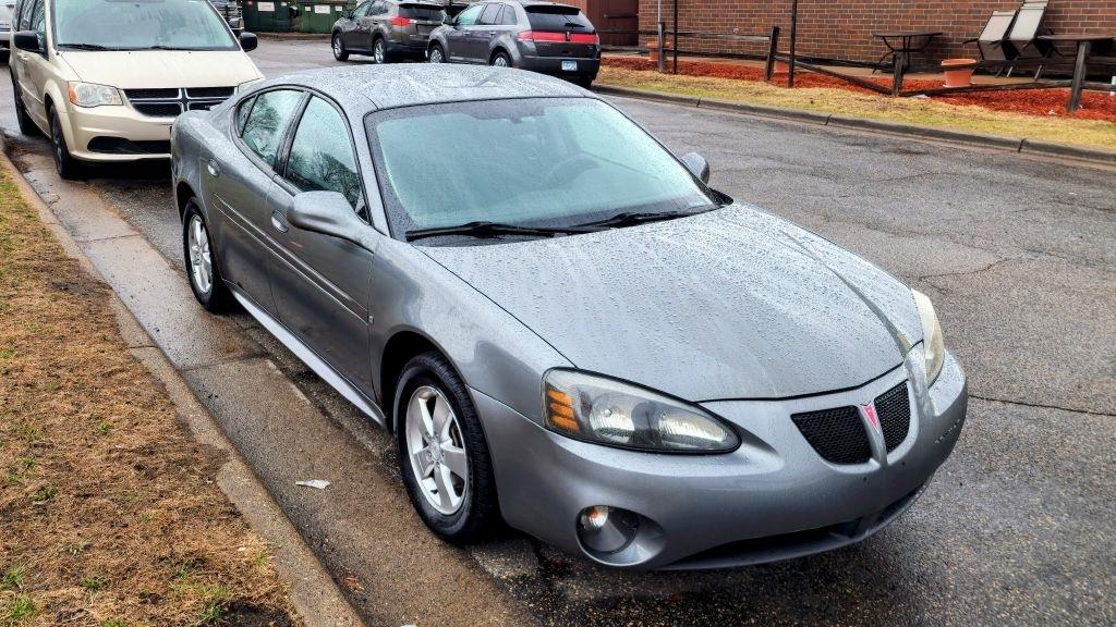 Pontiac Grand Prix  2008