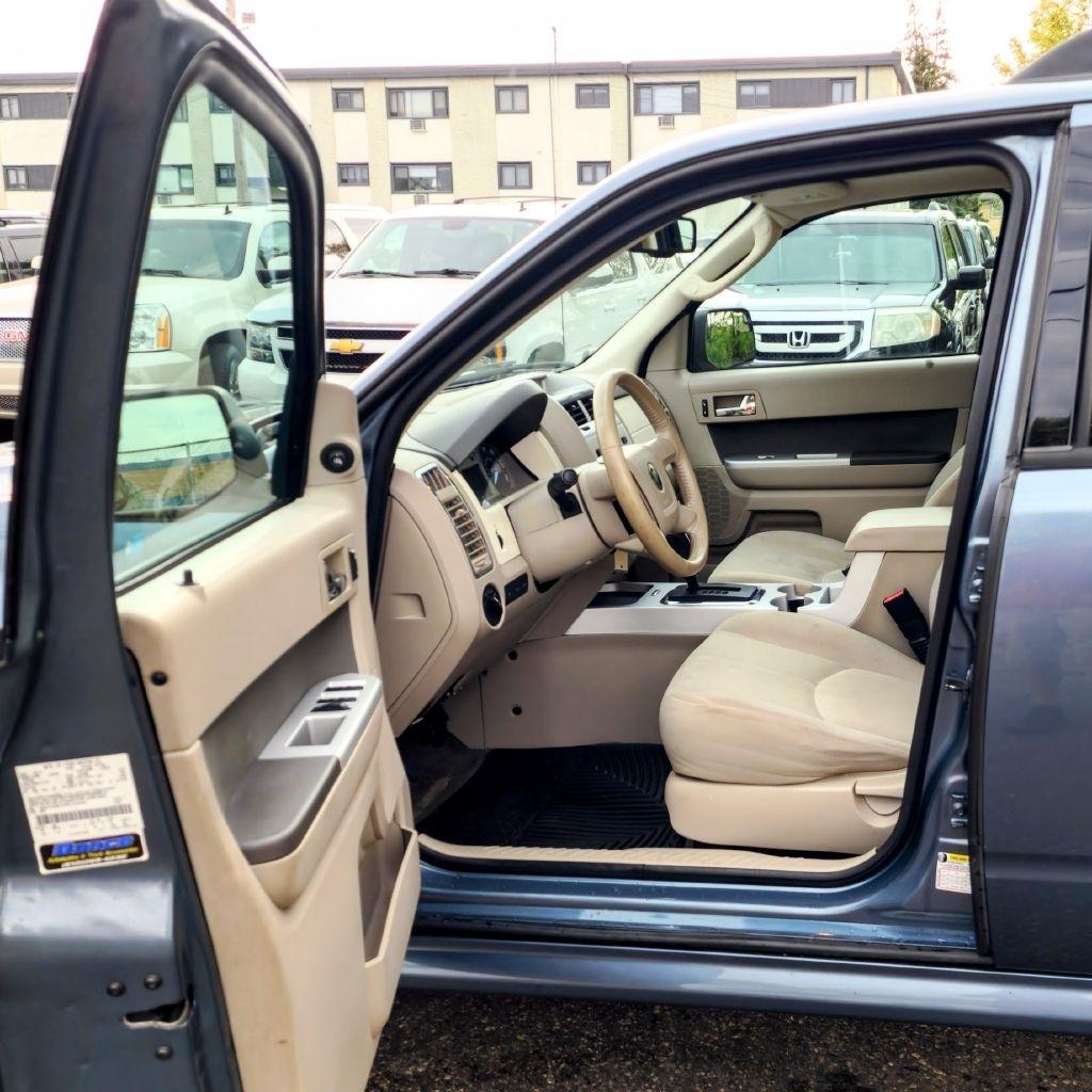 Mercury Mariner  2011