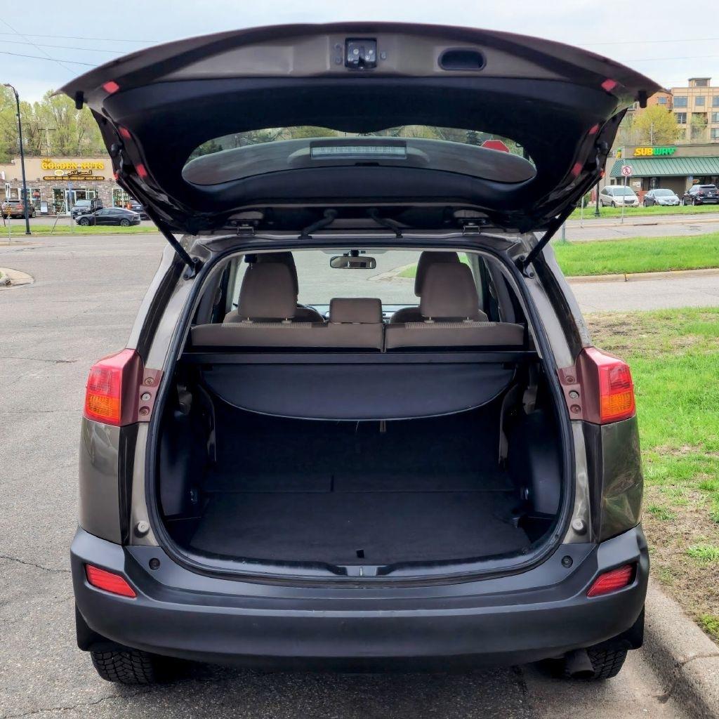 Toyota RAV4  2013