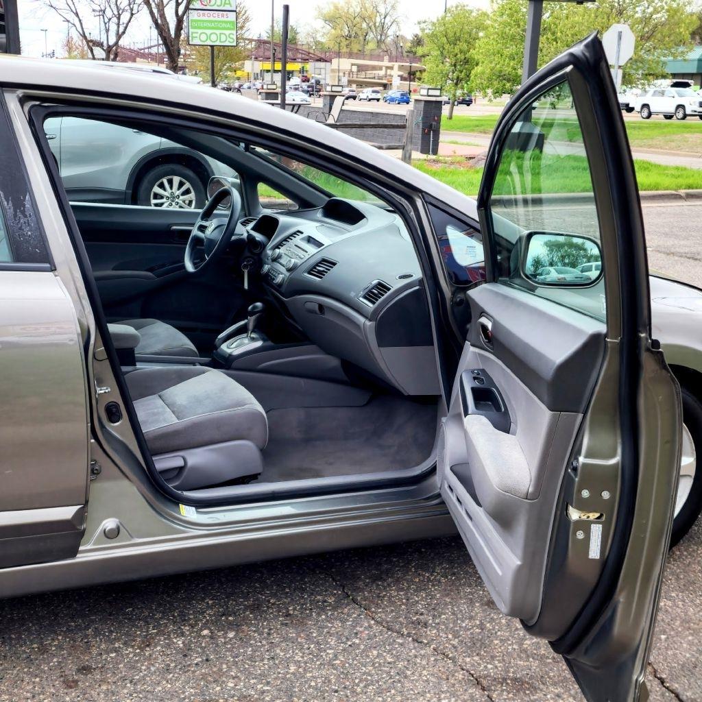 Toyota RAV4  2013